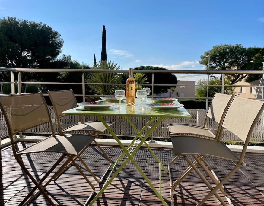 17 - Appartement Neuf, Parking Terrasse Et Jolie Vue Bandol Buitenkant foto